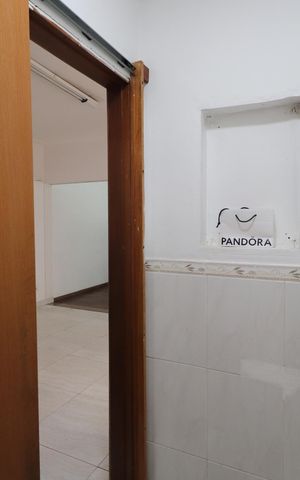 Casa à venda com 210m², 3 quartos e 4 vagasDespensa