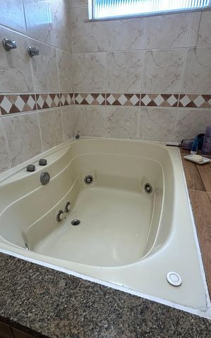Apartamento à venda com 179m², 4 quartos e 3 vagasBanheiro 3