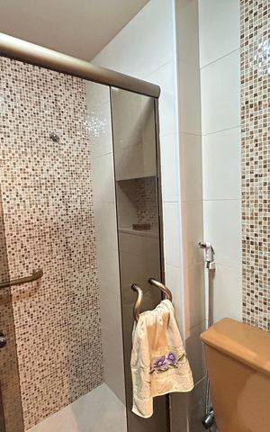 Apartamento à venda com 179m², 4 quartos e 3 vagasBanheiro 2
