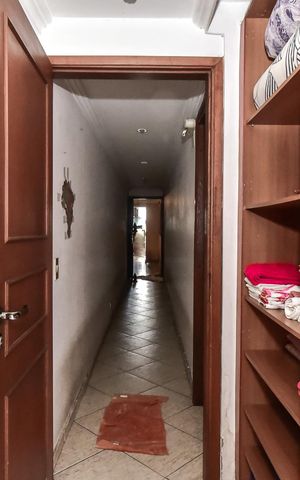 Apartamento à venda com 273m², 4 quartos e 4 vagasArmário da Suíte 2