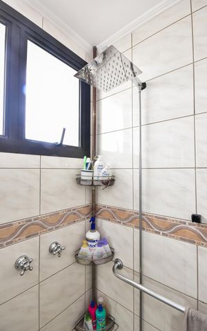 Apartamento à venda com 273m², 4 quartos e 4 vagasBanheiro da Suíte 2