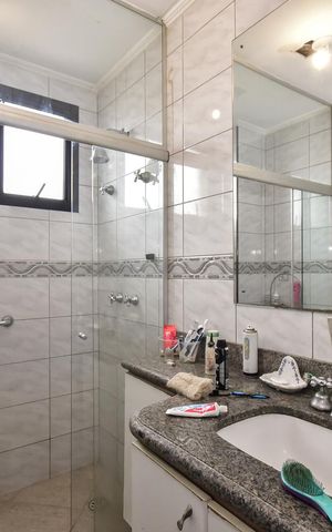 Apartamento à venda com 273m², 4 quartos e 4 vagasBanheiro Social