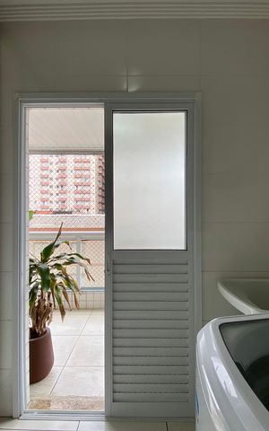 Apartamento para alugar com 168m², 3 quartos e 2 vagas Apartamento para alugar com 168m², 3 quartos e 2 vagasÁrea de Serviço