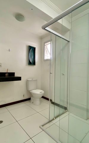 Apartamento para alugar com 168m², 3 quartos e 2 vagas Apartamento para alugar com 168m², 3 quartos e 2 vagasBanheiro da Suíte 2