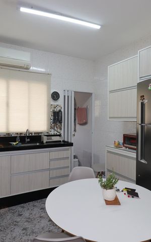 Casa à venda com 147m², 2 quartos e 3 vagasEdícula - Quarto e Cozinha