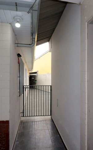 Casa à venda com 147m², 2 quartos e 3 vagasEdícula - Área de Serviço