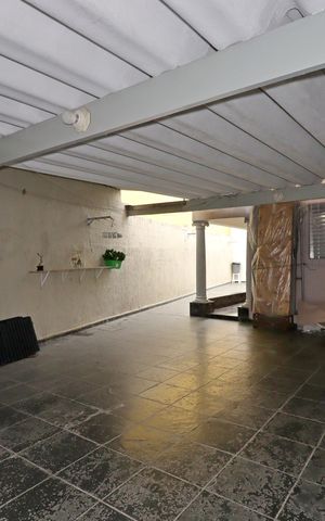 Casa à venda com 147m², 2 quartos e 3 vagasGaragem