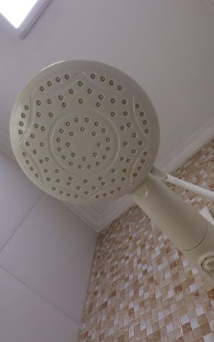 Casa à venda com 147m², 2 quartos e 3 vagasEdícula - Banheiro