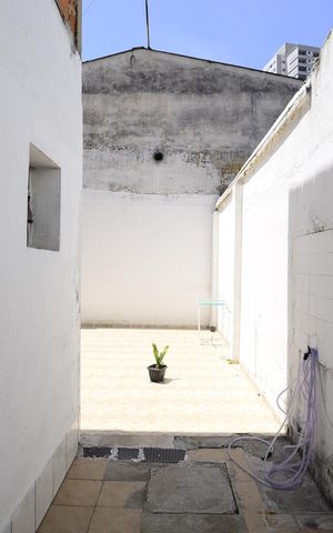 Casa para alugar com 160m², 2 quartos e 1 vagaQuintal