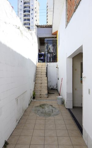 Casa para alugar com 160m², 2 quartos e 1 vagaQuintal