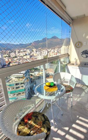 Apartamento à venda com 124m², 3 quartos e 2 vagas Apartamento à venda com 124m², 3 quartos e 2 vagasVaranda