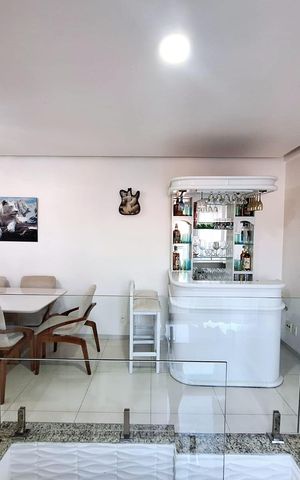 Apartamento à venda com 124m², 3 quartos e 2 vagas Apartamento à venda com 124m², 3 quartos e 2 vagasSala