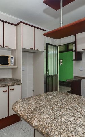 Casa à venda com 220m², 5 quartos e 5 vagasCozinha