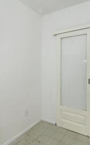 Casa à venda com 220m², 5 quartos e 5 vagasQuarto 3