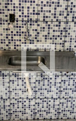 Casa de condomínio para alugar com 100m², 3 quartos e sem vaga