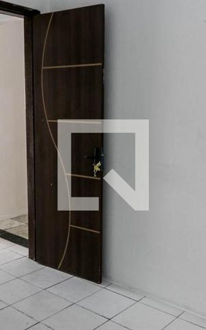 Casa de condomínio para alugar com 100m², 3 quartos e sem vaga