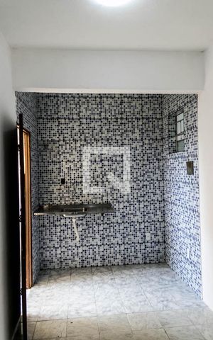 Casa de condomínio para alugar com 100m², 3 quartos e sem vaga