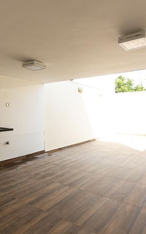 Casa para alugar com 460m², 3 quartos e 2 vagas Casa para alugar com 460m², 3 quartos e 2 vagasÁrea Externa