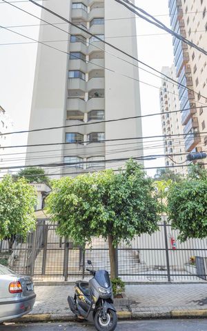 Apartamento para alugar com 65m², 2 quartos e 1 vagaFachada