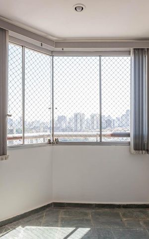 Apartamento para alugar com 65m², 2 quartos e 1 vagaVaranda