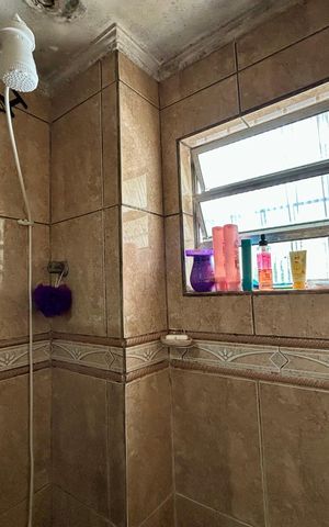 Apartamento à venda com 64m², 2 quartos e 1 vaga Apartamento à venda com 64m², 2 quartos e 1 vagaBanheiro Social