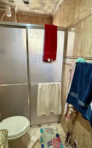 Apartamento à venda com 64m², 2 quartos e 1 vaga Apartamento à venda com 64m², 2 quartos e 1 vagaBanheiro Social