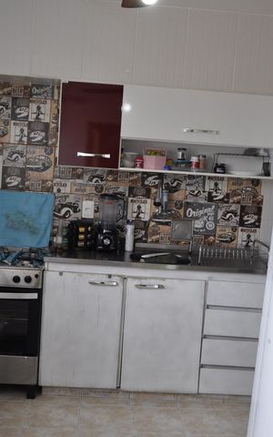 Apartamento para alugar com 77m², 2 quartos e 1 vagaCozinha e Área de Serviço