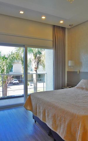 Casa de condomínio à venda com 241m², 3 quartos e 3 vagasSuíte 1