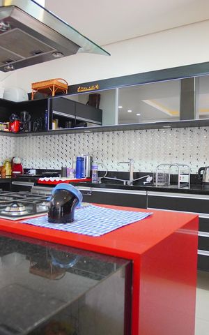 Casa de condomínio à venda com 241m², 3 quartos e 3 vagasCozinha