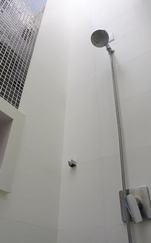 Casa de condomínio à venda com 241m², 3 quartos e 3 vagasBanheiro da Suíte 2