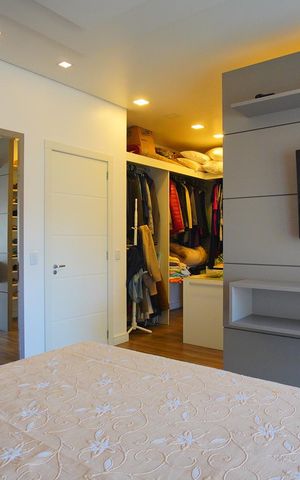Casa de condomínio à venda com 241m², 3 quartos e 3 vagasSuíte 1