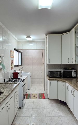 Apartamento à venda com 107m², 3 quartos e 2 vagasCozinha 