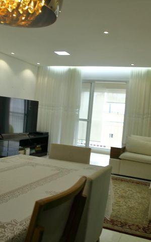 Apartamento à venda com 104m², 2 quartos e 2 vagasSala