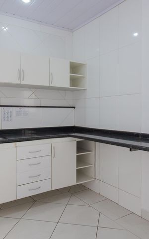 Casa para alugar com 300m², 8 quartos e 3 vagas Casa para alugar com 300m², 8 quartos e 3 vagasCozinha