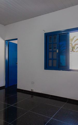 Casa para alugar com 300m², 8 quartos e 3 vagas Casa para alugar com 300m², 8 quartos e 3 vagasEdícula - Quarto
