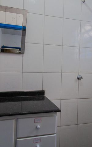 Casa para alugar com 300m², 8 quartos e 3 vagas Casa para alugar com 300m², 8 quartos e 3 vagasEdícula - Banheiro