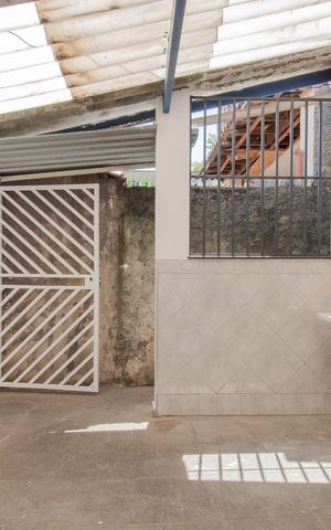 Casa para alugar com 300m², 8 quartos e 3 vagas Casa para alugar com 300m², 8 quartos e 3 vagasÁrea de Serviço