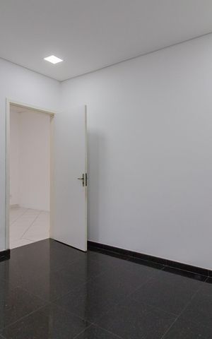 Casa para alugar com 300m², 8 quartos e 3 vagas Casa para alugar com 300m², 8 quartos e 3 vagasQuarto 1