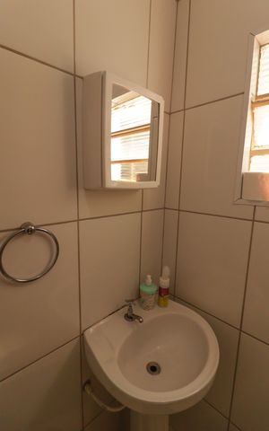 Casa à venda com 180m², 1 quarto e 2 vagasBanheiro Social