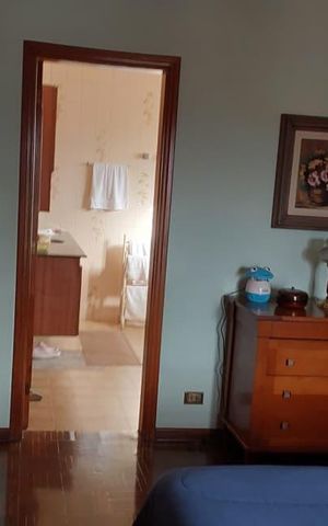 Casa à venda com 300m², 3 quartos e 1 vaga Casa à venda com 300m², 3 quartos e 1 vagaSuíte