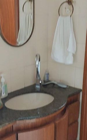 Casa à venda com 300m², 3 quartos e 1 vaga Casa à venda com 300m², 3 quartos e 1 vagaLavabo
