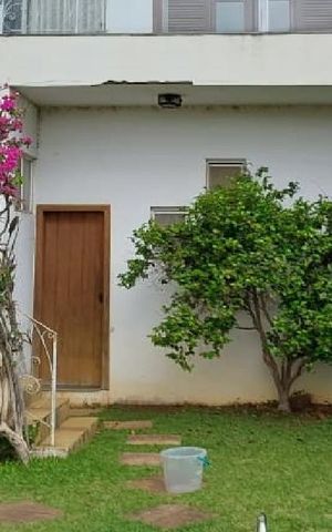 Casa à venda com 300m², 3 quartos e 1 vaga Casa à venda com 300m², 3 quartos e 1 vagaQuintal