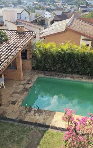 Casa à venda com 300m², 3 quartos e 1 vaga Casa à venda com 300m², 3 quartos e 1 vagaQuintal