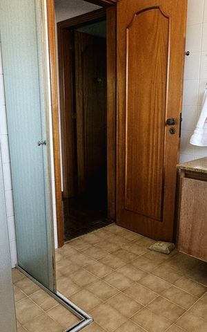 Casa à venda com 300m², 3 quartos e 1 vaga Casa à venda com 300m², 3 quartos e 1 vagaBanheiro 2