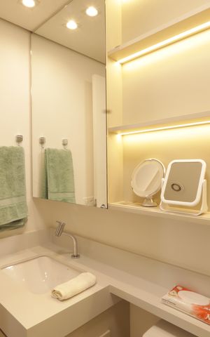 Apartamento à venda com 49m², 2 quartos e 1 vagaBanheiro Social