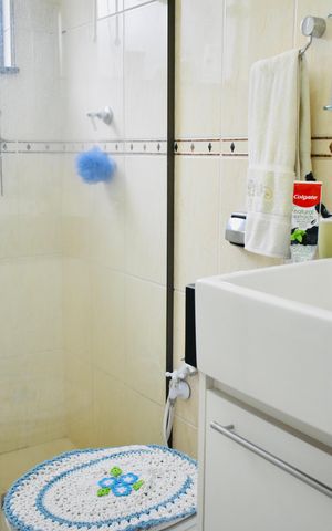 Casa à venda com 132m², 3 quartos e 2 vagas Casa à venda com 132m², 3 quartos e 2 vagasBanheiro Social