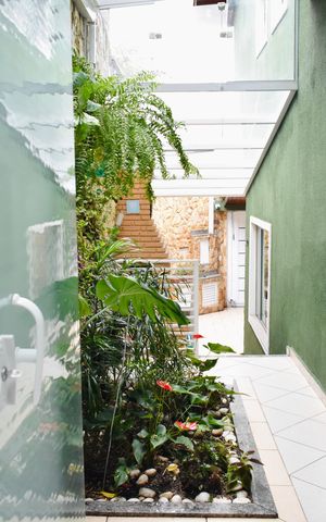 Casa à venda com 132m², 3 quartos e 2 vagas Casa à venda com 132m², 3 quartos e 2 vagasÁrea de Serviço
