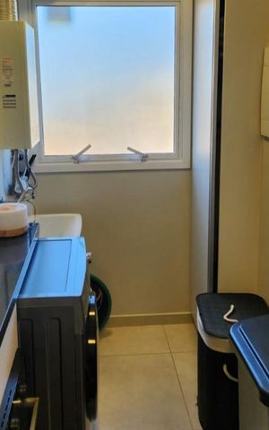 Apartamento à venda com 56m², 2 quartos e 1 vaga Apartamento à venda com 56m², 2 quartos e 1 vagaCozinha e Área de Serviço