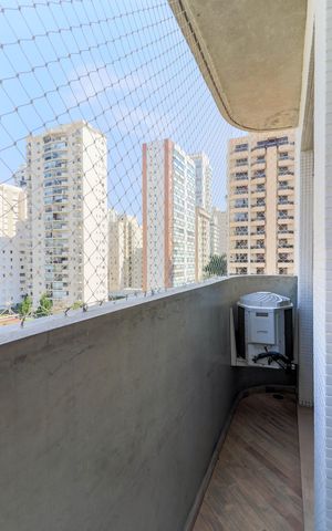 Apartamento à venda com 167m², 3 quartos e 2 vagas Apartamento à venda com 167m², 3 quartos e 2 vagasVaranda dos Quarto 1 e 2