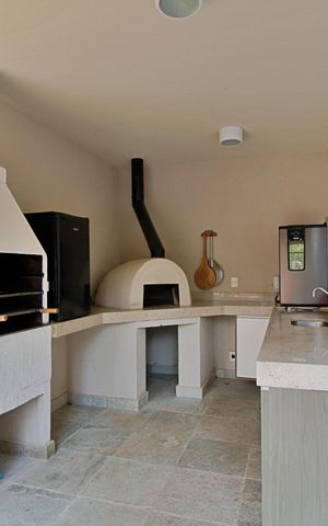 Apartamento à venda com 96m², 3 quartos e 2 vagas Apartamento à venda com 96m², 3 quartos e 2 vagasÁrea comum - Churrasqueira